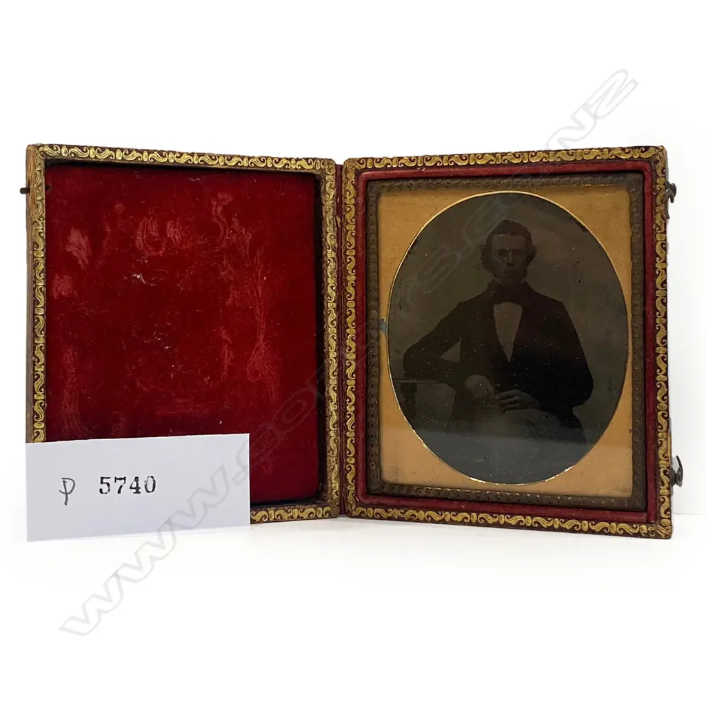 Gilt matted ambrotype – seated man, Image 1++